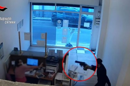 rapina san giovanni la punta