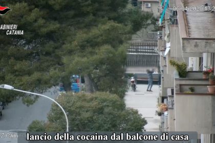 smantellata piazza di spaccio a conduzione familiare