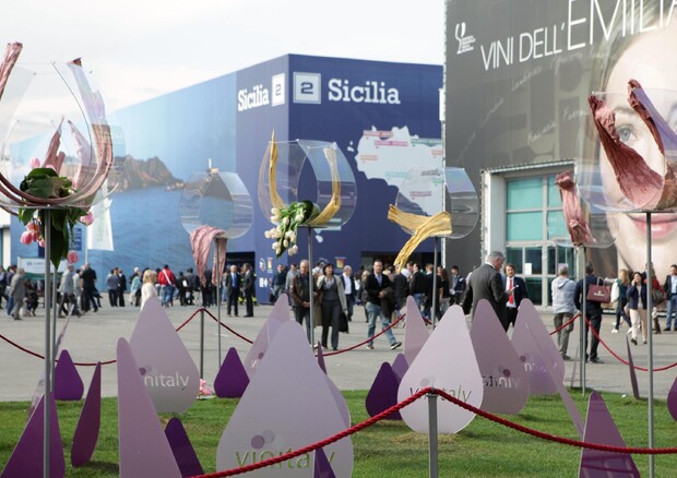 Vinitaly: dall'Etna la delegazione più numerosa della Sicilia