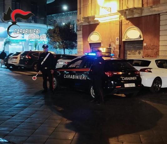 Controlli alle attività commerciali del centro ed ai parcheggiatori abusivi