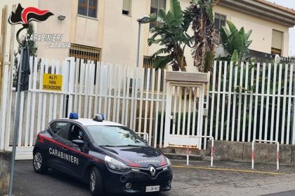 Aci Castello. Arrestati due fratelli sorpresi a rubare caditoie