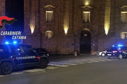 caltagirone stretta alla movida
