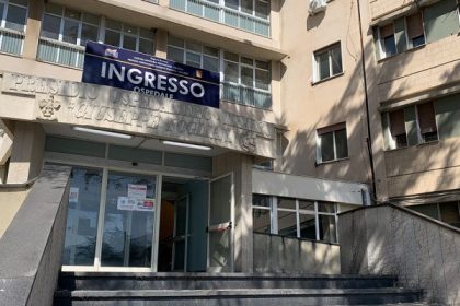 Milazzo. Bimba di un anno ingoia un pulsante e rischia di soffocare