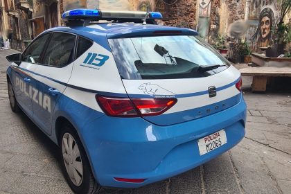 camionista investe auto a Tremestieri e scappa
