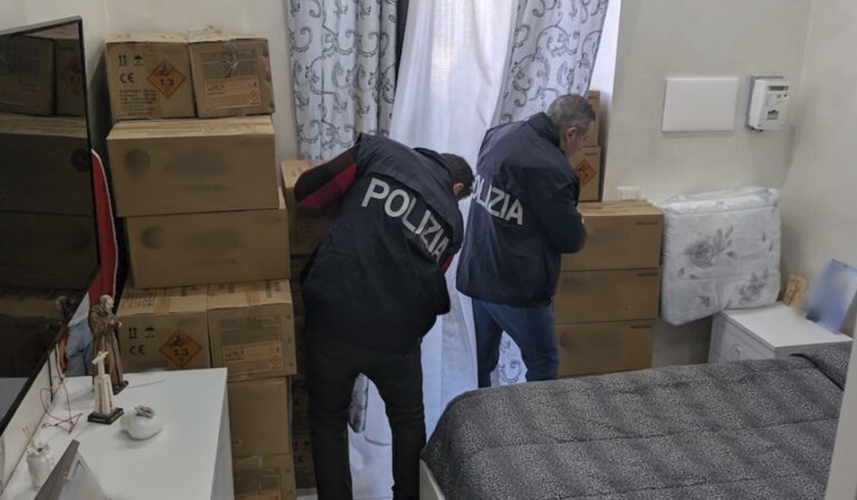 800kg di fuochi a casa
