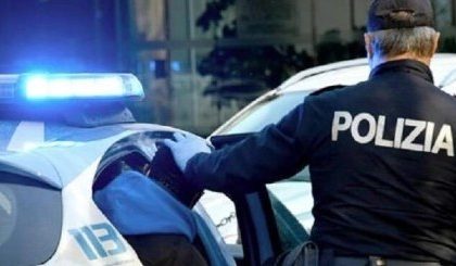 Figlio Arrestato per Omicidio della Madre