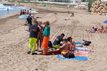 avola operatore ecologico salva bambino in mare