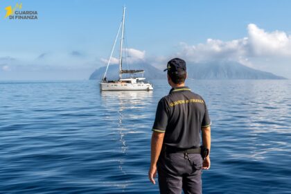 yacht guardia di finanza